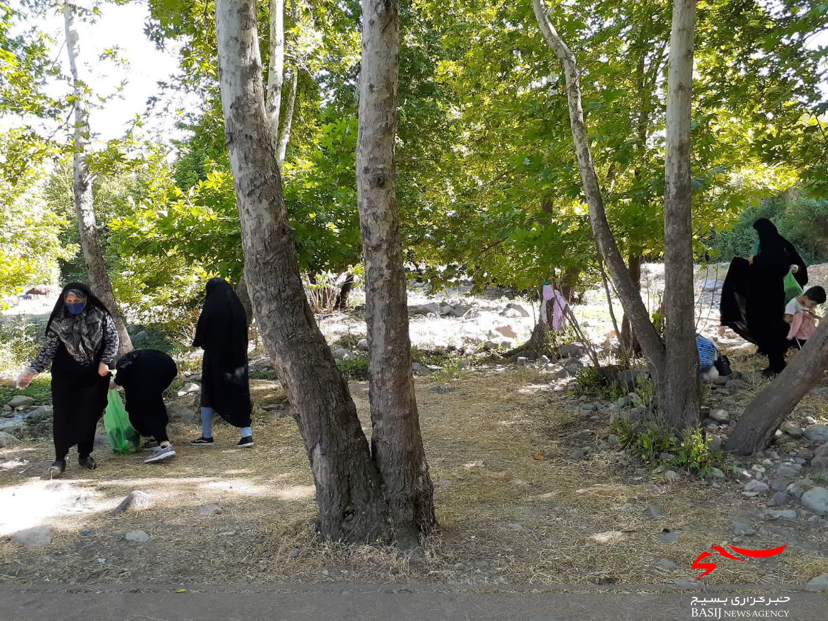 برگزاری اردوی جهادی یک روزه پاکسازی محیط زیست در شهرستان طارم