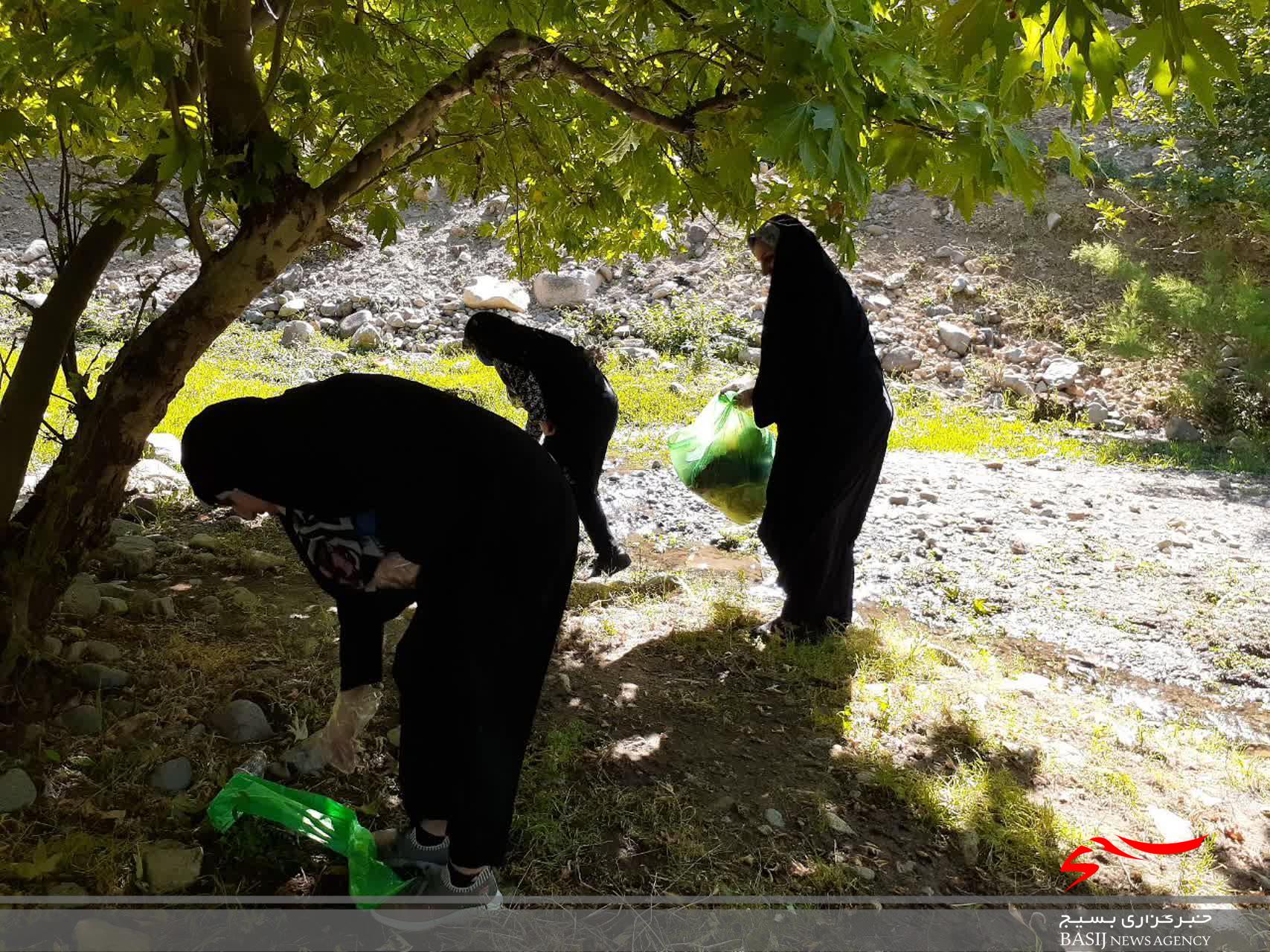 برگزاری اردوی جهادی یک روزه پاکسازی محیط زیست در شهرستان طارم