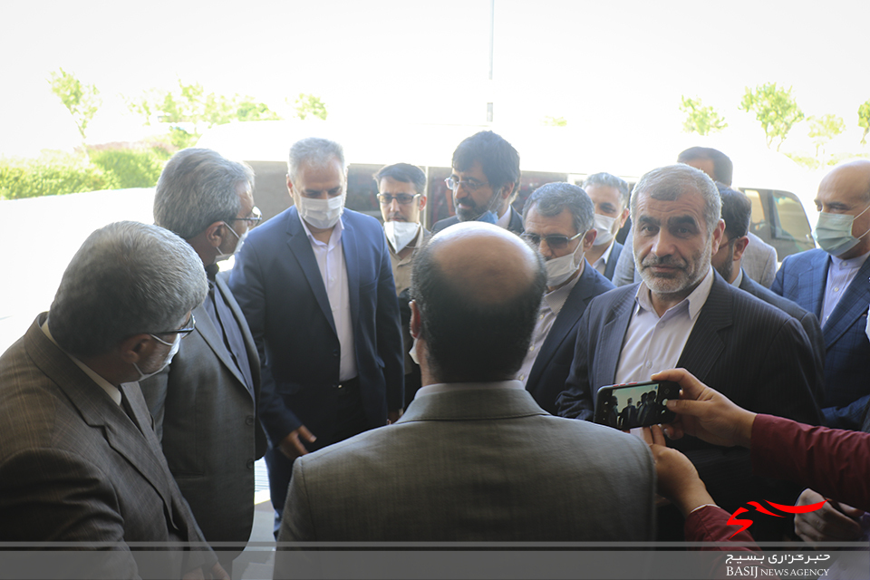 ورود وزیر جهادکشاورزی به اردبیل + عکس
