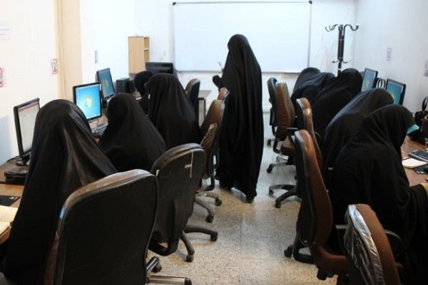 برنامه های حوزه های علمیه خواهران در هفته عفاف و حجاب