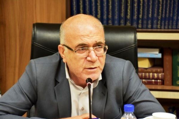 دولت به جای برخورد با خرده فروشان با عمده فروشان برخورد کند/ تنها راه نجات کشور توجه به تولید داخل است دولت به جای برخورد با خرده فروشان با عمده فروشان برخورد کند/ تنها راه نجات کشور توجه به تولید داخل است