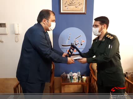 رسالت رسانهها انعکاس حقایق پنهان است رسالت رسانهها انعکاس حقایق پنهان است