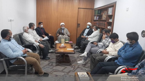 دیدار کانون مداحان و شورای هیئات‌ مذهبی با امام جمعه بندر دیلم