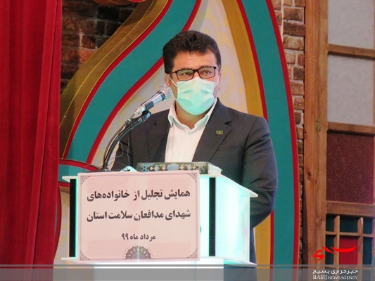 خانواده های شهدای مدافع سلامت استان بوشهر تجلیل شدند