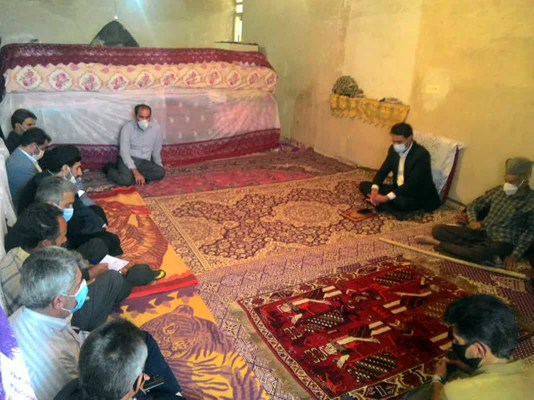 دیدار مسئول بسیج عشایر استان بوشهر با دو خانواده شهید