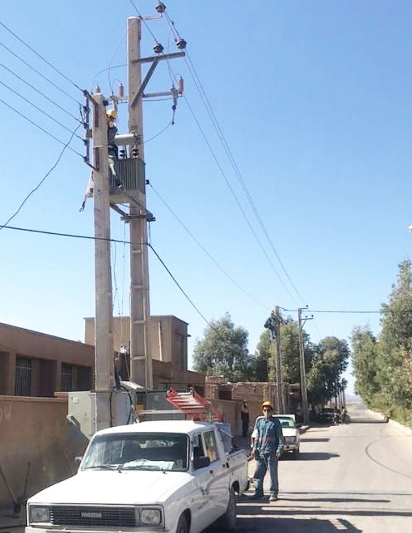 شبکه و تاسیسات توزیع برق روستای طرود شهرستان شاهرود بهینه سازی شد
