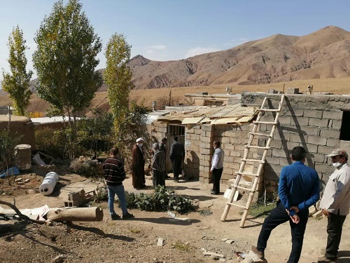 عَلم وحدت را با همدلیِ جهادی وخدمت برافراشته نگه می داریم