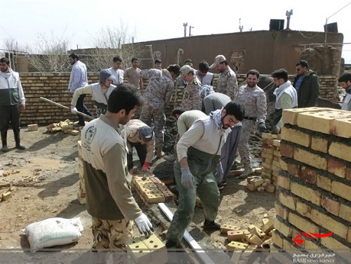 پویش علمداران خدمت در منطقه های محروم شهر کرج برگزار می شود