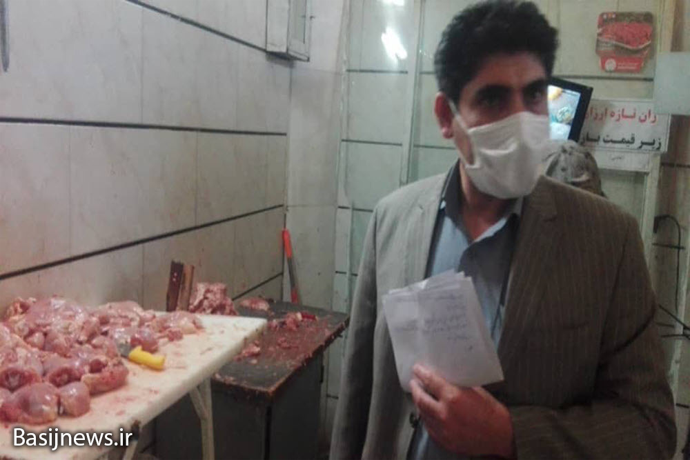 پلمب و معرفی مرغ فروشی متخلف به مراجع قضایی در اسدآباد