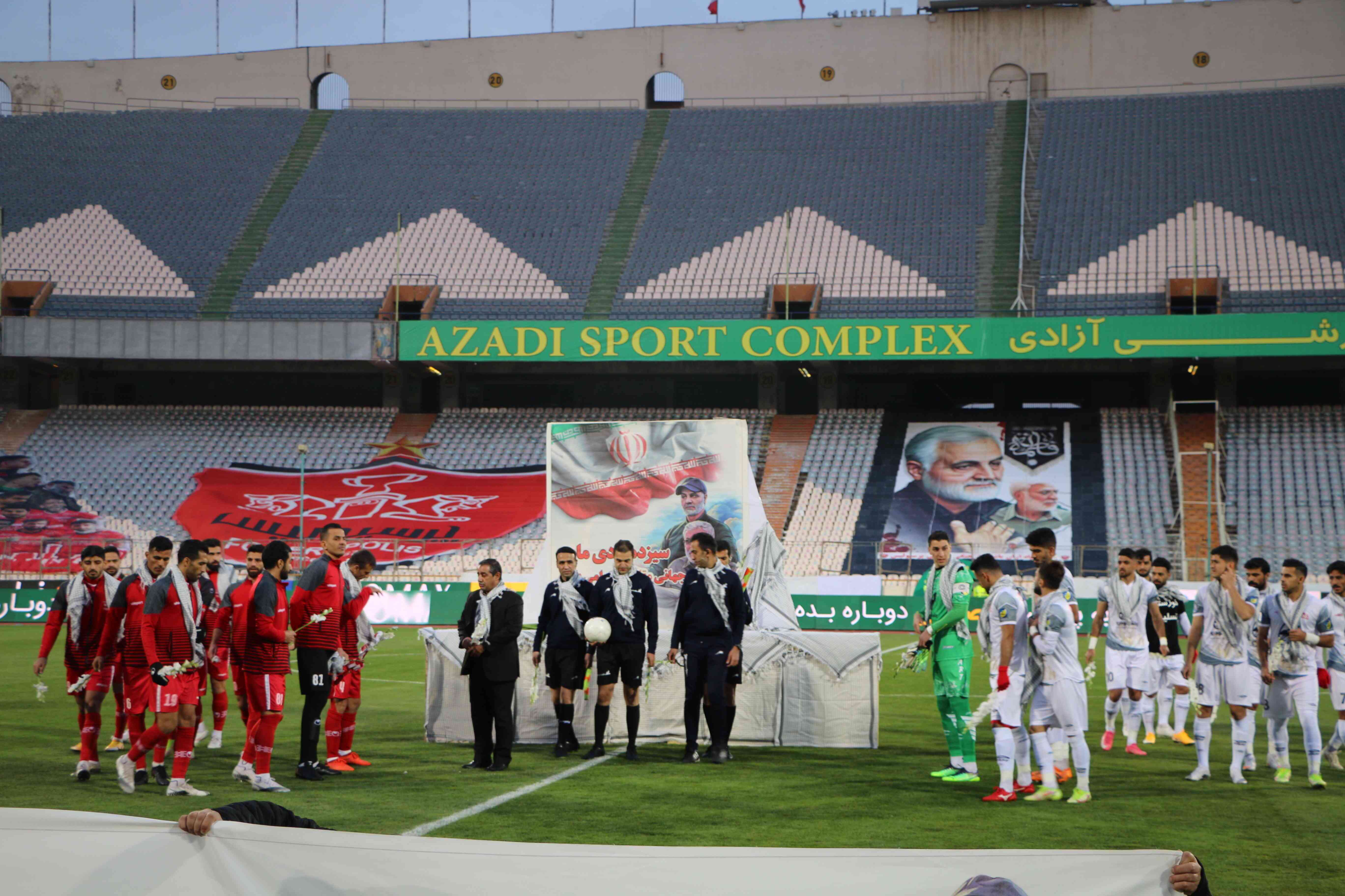 حضور رئیس سازمان ورزش بسیج در مراسم یادبود سردار شهید حاج قاسم سلیمانی در ورزشگاه آزادی