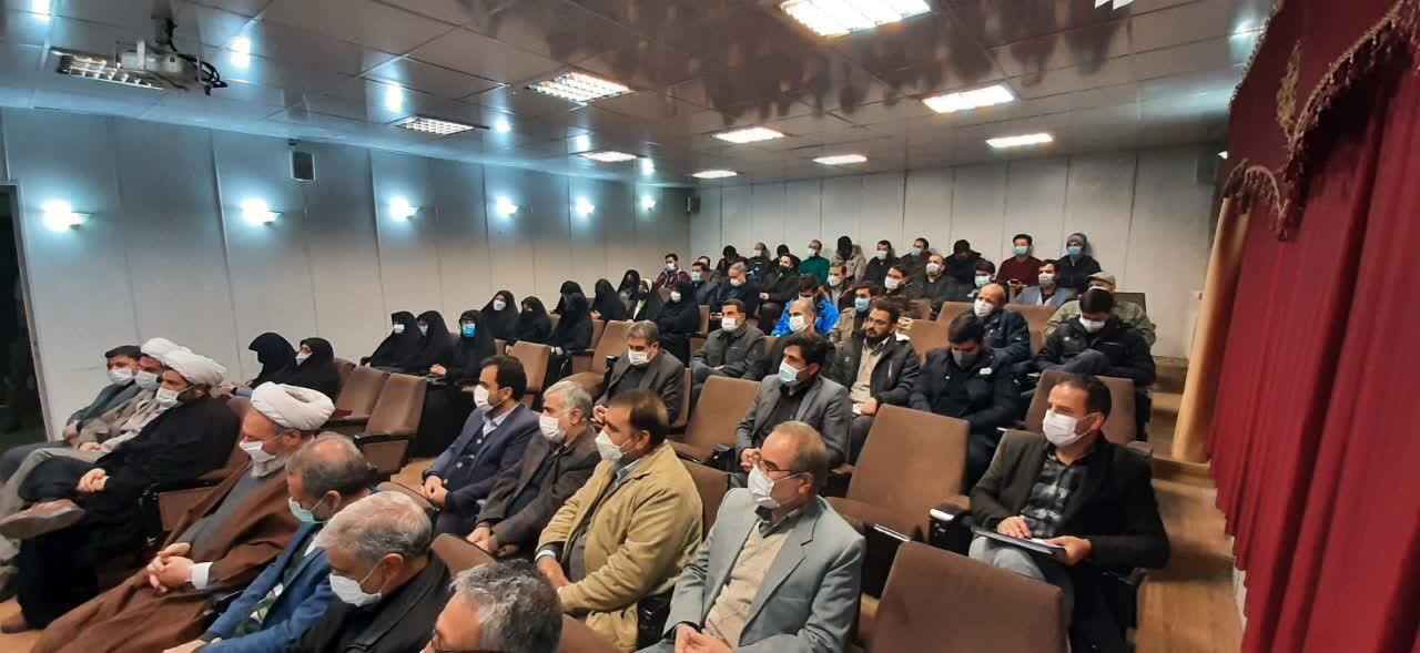 نشست مسئولين بسيج اساتيد و بسيج دانشجويي استان مركزي