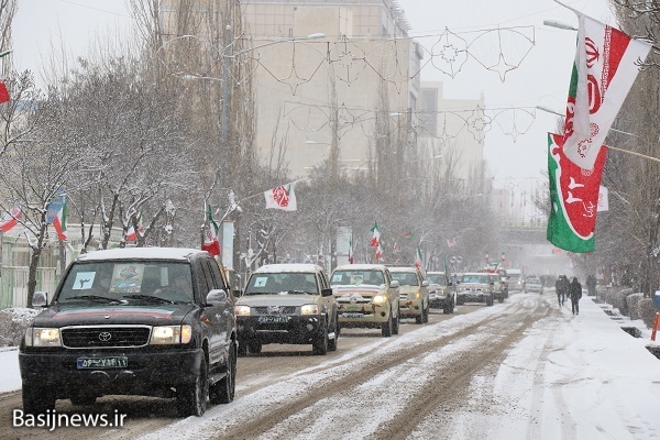 راهپیمایی یوم الله 22 بهمن خودرویی و مو توری مردم همیشه در صحنه اردبیل