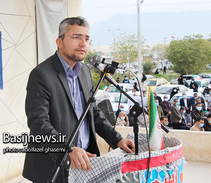 مسئولین باید سیره انقلابی داشته باشند و انقلابی عمل کنند
