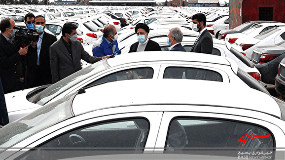بازدید رئیس‌جمهور از ایران‌خودرو/ ۸ فرمان رئیس جمهور برای تحول در صنعت خودرو