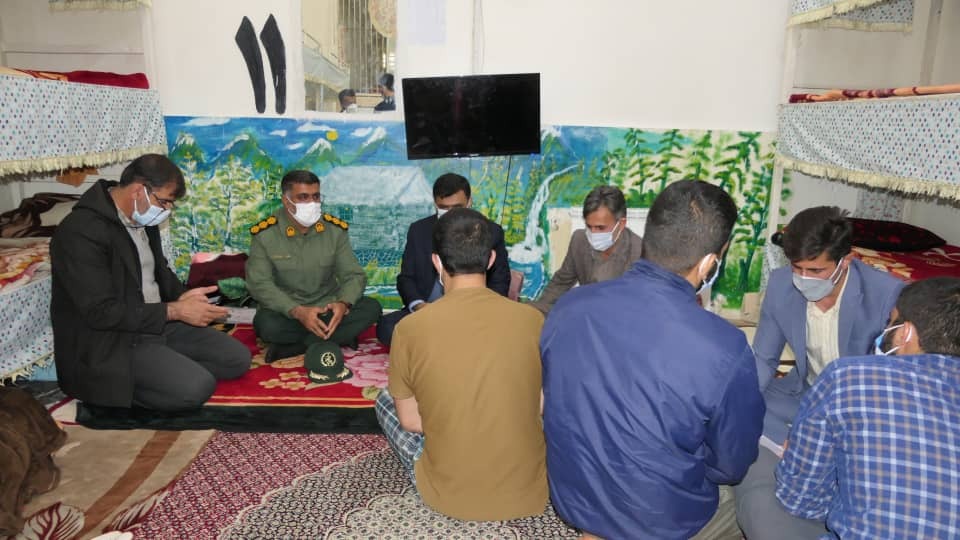 مشاوره حقوقی توسط گروه جهادی سازمان بسیج حقوقدانان کهگیلویه وبویراحمد به مددجویان در زندان مرکزی یاسوج