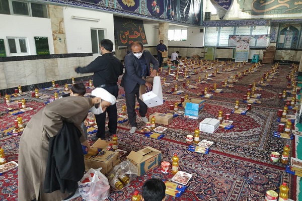 توزیع بیش از ۳۰۰ بسته معیشتی توسط گروه جهادی رسانه&zwnj;ای جهانتاب در شیراز