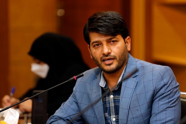 راهاندازی ۱۳۰ کارگاه اقتصاد مقاومتی در استان فارس و رونمایی از قطبهای اقتصاد مقاومتی فارس راهاندازی ۱۳۰ کارگاه اقتصاد مقاومتی در استان فارس و رونمایی از قطبهای اقتصاد مقاومتی فارس