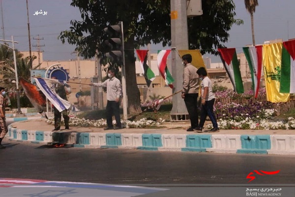 آتش زدن پرچم آمریکا و اسرائیل در بوشهر به مناسبت روز جهانی قدس