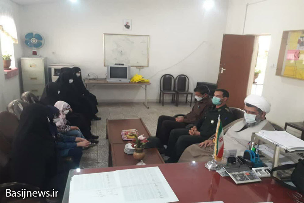 برگزاری ویژه‌برنامه هفته معلم در حوزه امام حسن مجتبی(ع) صالح آباد