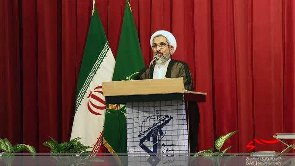 سپاه پاسداران یک مجموعه ویژه مدافع نظام اسلامی است