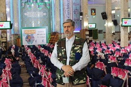 تهیه و توزیع 800 بسته کمک معیشتی در روز عید فطر