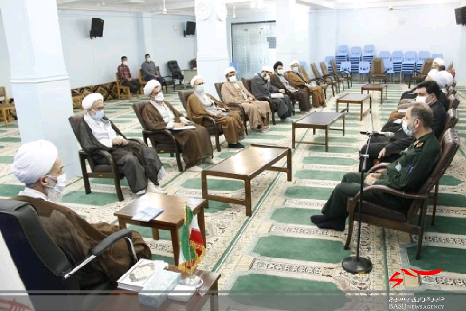 گرم کردن تنور انتخابات یک عبادت بزرگ است