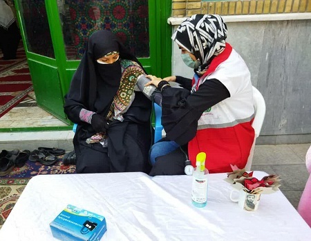 برگزاری میز خدمت با حضور آموزشیاران سازمان هلال احمر