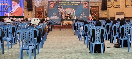 حضور حداکثری در انتخابات پیش رو وظیفه شرعی است و القای روحیه ناامیدی، مصداق کامل جریان نفوذ است.