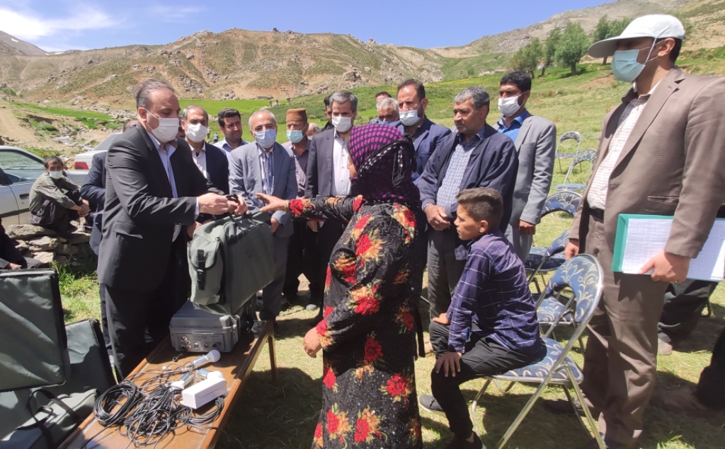 تحویل ۷۲ پنل خورشیدی به خانوار‌های عشایری استان همدان