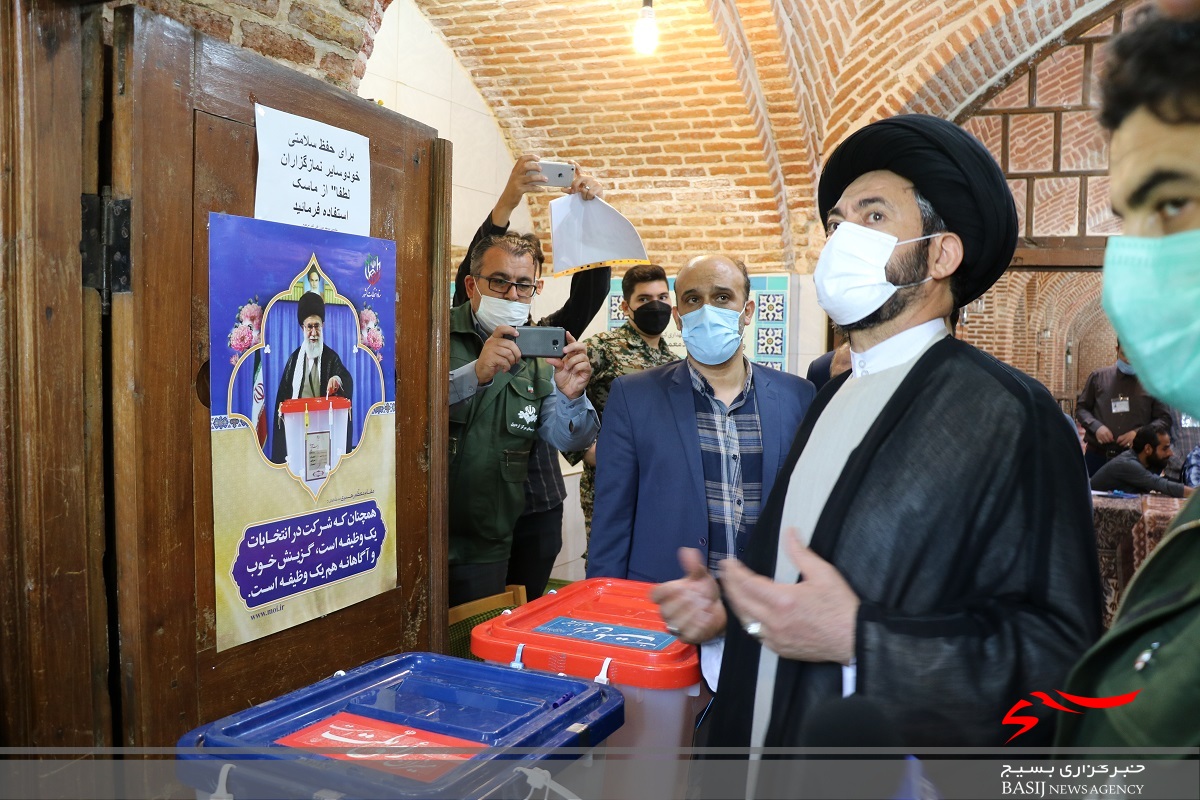 حفـــظ اقـــتدار ملی دِیــــنی بزرگ بر گــــردن مــــلت ایــــران اســــلامی است&zwnj;