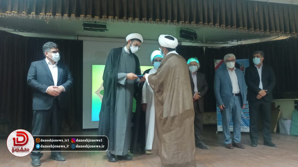 مراسم تکریم و معارفه مسئولین جدید نهاد رهبری در دانشگاه‌های بوشهر برگزار شد