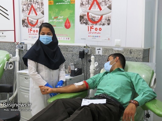 کمک مؤمنانه بسیج ادارات استان بوشهر با نذر خون