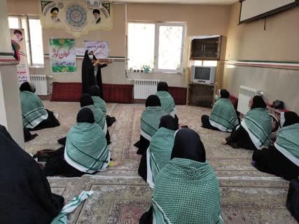 کلاس آموزش تیراندازی دختران ویژه گروه سنی نوجوانان