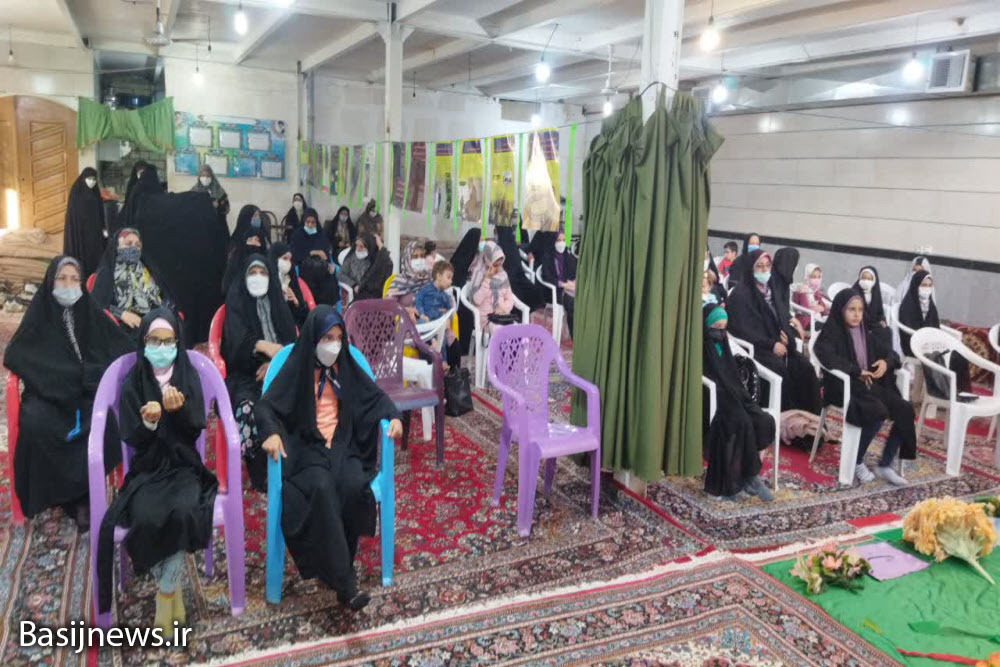 برگزاری نمایشگاه و پویش دختران فاطمی در پایگاه اسما همدان