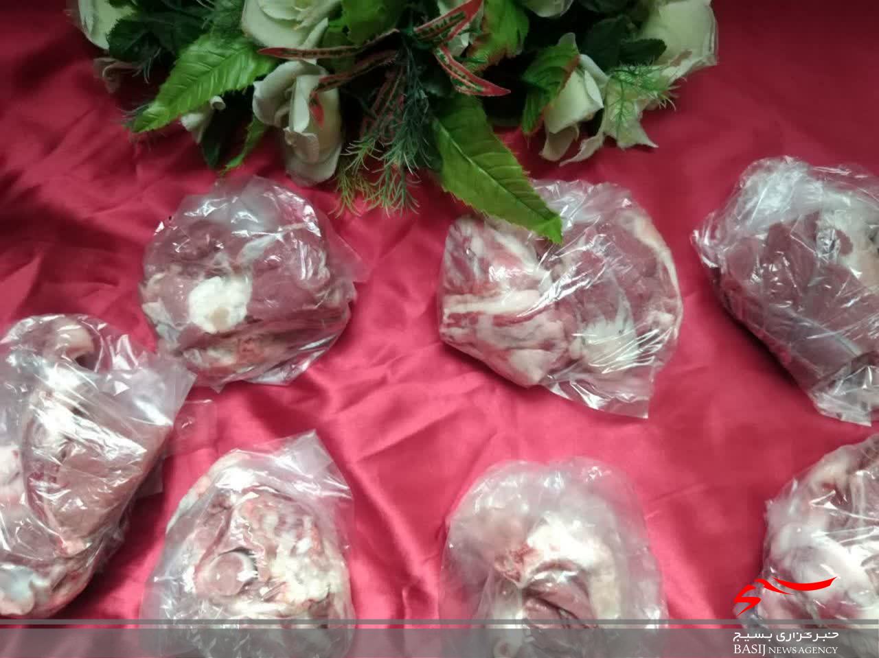۱۶۰ بسته گوشت قربانی بین نیازمندان توزیع شد