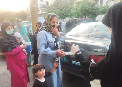 توزیع ماسک و بروشور در بین اهالی ناحیه مالک اشتر