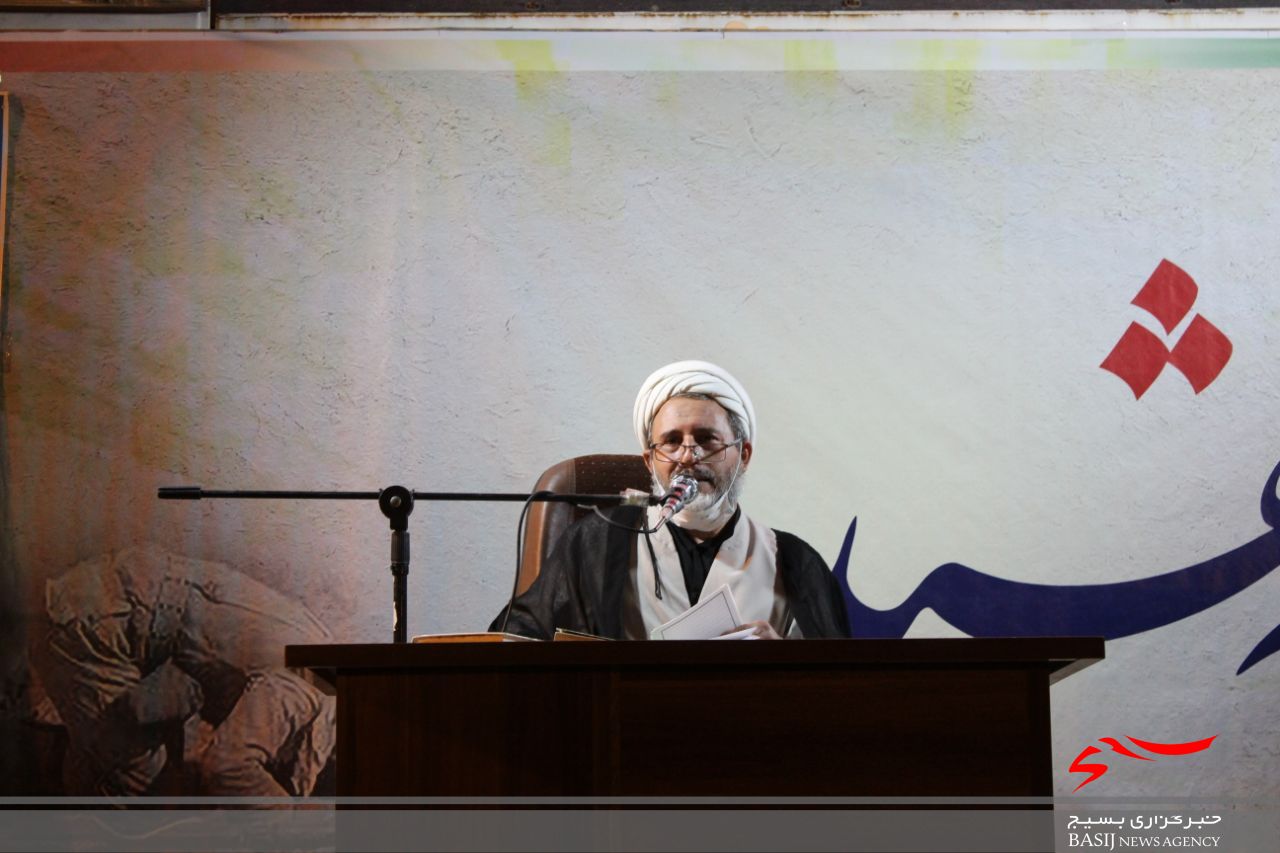 برگزاری مراسم «لاله های آسمانی» یادواره شهدای محله سواران قم برگزاری مراسم «لاله های آسمانی» یادواره شهدای محله سواران قم