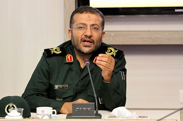 سردار سلیمانی درگذشت مادر شهید شهریاری را تسلیت گفت