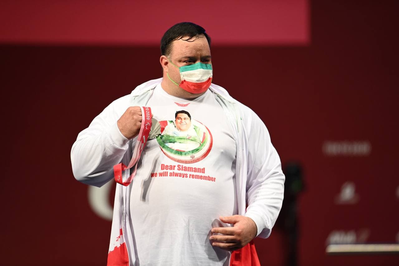 سیامند رحمان روی سکوی پارالمپیک توکیو