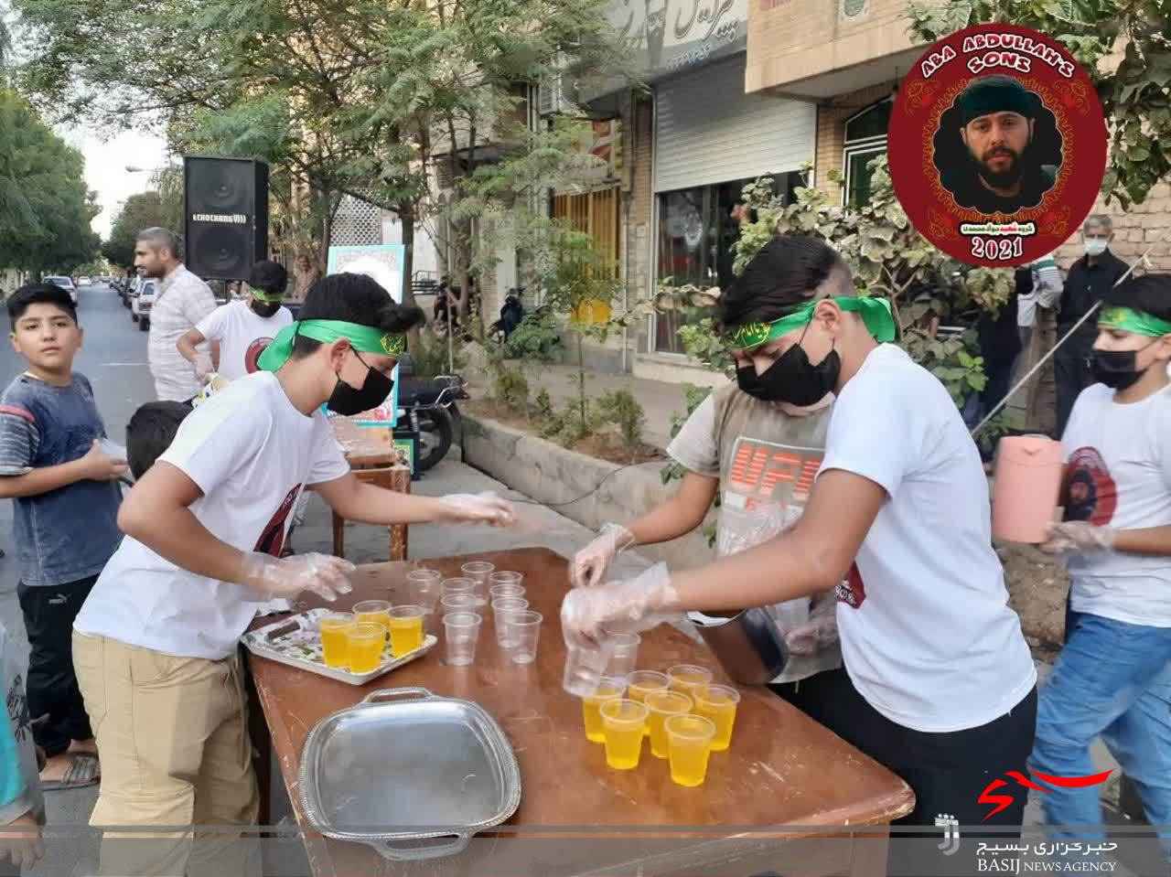 برپایی ایستگاه صلواتی توسط بسیجیان پایگاه امام علی(ع)