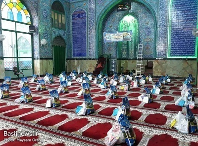 جشن جاماندگان از تحصیل در قالب تهیه و توزیع سبد کالا و لوازم التحریر به بچه های کار