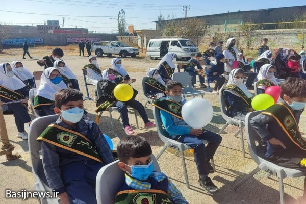 اجابت خواسته دانش‌آموزان روستای سلیمان‌آباد بهار توسط فرمانده نیروی انتظامی