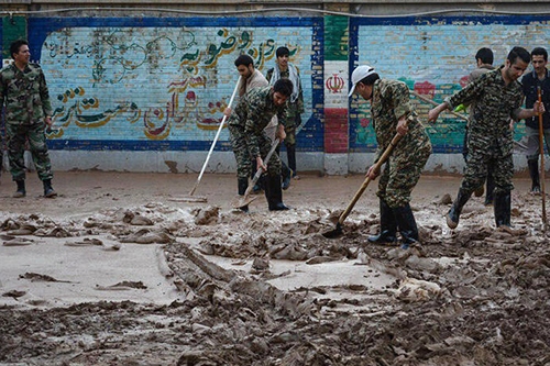 بسیج در کوران حوادث کشور خوش درخشید