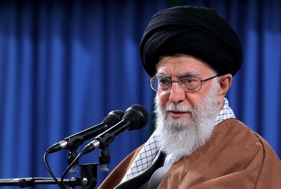 حادثه بزرگداشت شهیدان تازه شروع و باید با ابتکار ادامه یابد/شهر باید با نام شهیدان مزین باشد