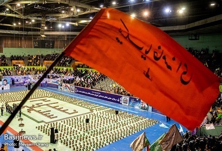 دانش‌آموزان باید در عرصه علمی و فناوری خط‌شکن باشند