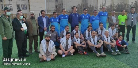 مسابقه فوتبال‌ پیشکسوتان‌ تیم‌ ملی‌ و پیشکسوتان فرماندهان‌ ناحیه قدس‌