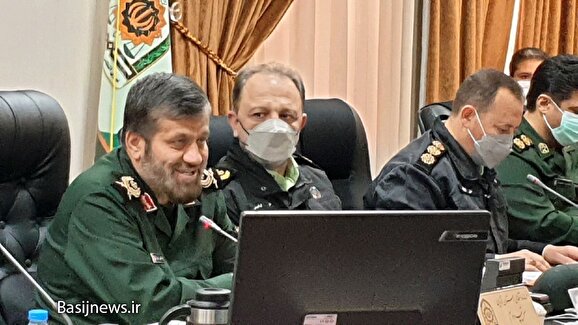 ذات نیروهای مسلح تبعیت از ولایت فقیه است