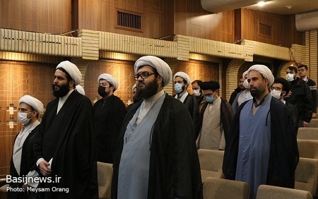 آئین تجلیل از فعالان عرصه خدمت به شهدای روحانی کشور در همایش طلایه داران ظهور