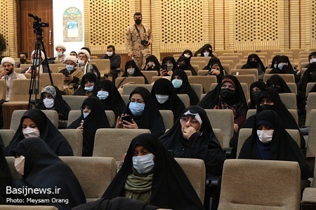 آئین تجلیل از فعالان عرصه خدمت به شهدای روحانی کشور در همایش طلایه داران ظهور