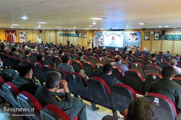 همایش نماز در سپاه استان بوشهر برگزار شد/ رونمایی از سرود هنگام نماز